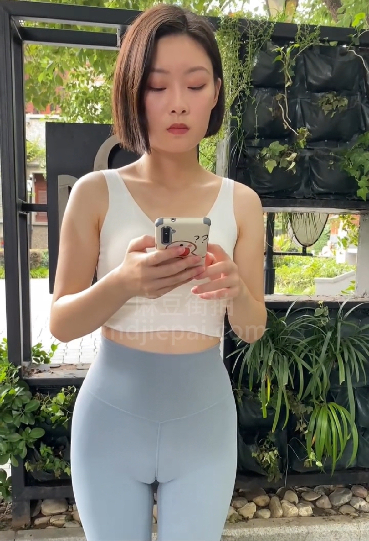 街拍瑜伽裤：性感瑜伽修身裤